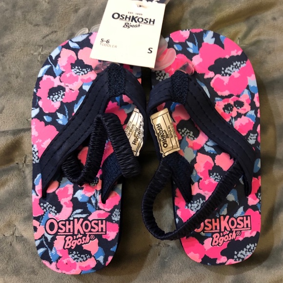 oshkosh flip flops